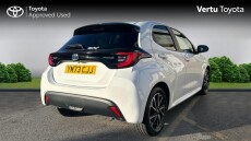 Toyota Yaris 1.5 Hybrid Design 5dr CVT Hybrid Hatchback